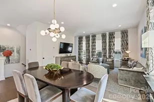 1500 Hawthorne Ln, Charlotte, NC 28205 - Photo 6