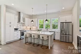 1500 Hawthorne Ln, Charlotte, NC 28205 - Photo 6