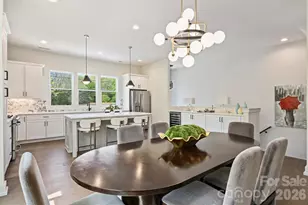 1500 Hawthorne Ln, Charlotte, NC 28205 - Photo 8