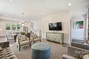 1500 Hawthorne Ln, Charlotte, NC 28205 - Photo 12