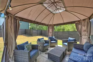 1500 Hawthorne Ln, Charlotte, NC 28205 - Photo 30