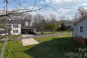 309 Morehead Dr, Marion, NC 28752 - Photo 10