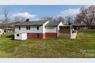 309 Morehead Drive, Marion, NC 28752 - Photo 6