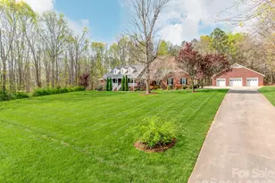 170 Dove Ln, Salisbury, NC 28147 - Photo 2