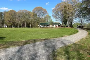 284 Blossom Hill Rd, Lincolnton, NC 28092 - Photo 1