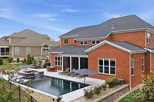 18526 Doves Crest Rd, Cornelius, NC 28031 - Photo 4