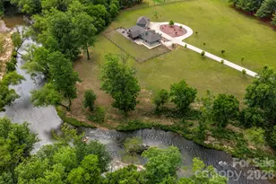 118 McOwenben Pass, Lake Lure, NC 28746 - Photo 4