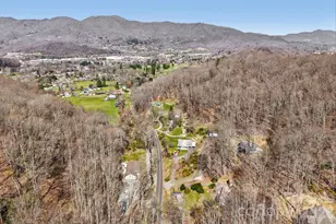 719 Camp Branch Rd, Waynesville, NC 28786 - Photo 16