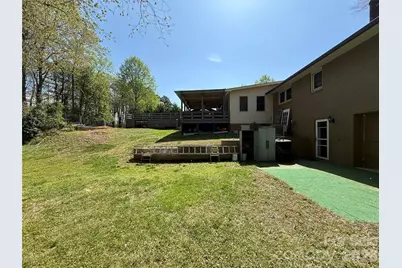 3309 40th Avenue Place NE, Hickory, NC 28601 - Photo 2