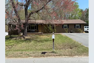 3309 40th Avenue Place NE, Hickory, NC 28601 - Photo 1