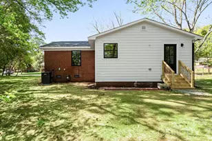 4817 Ridgeley Dr, Charlotte, NC 28208 - Photo 32