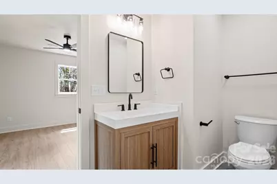 4817 Ridgeley Drive, Charlotte, NC 28208 - Photo 24