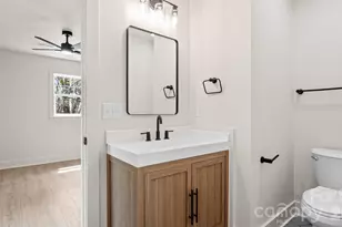 4817 Ridgeley Dr, Charlotte, NC 28208 - Photo 24