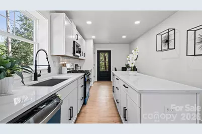 4817 Ridgeley Drive, Charlotte, NC 28208 - Photo 12