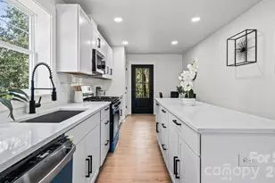 4817 Ridgeley Dr, Charlotte, NC 28208 - Photo 12