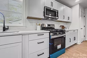 4817 Ridgeley Dr, Charlotte, NC 28208 - Photo 14