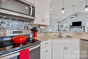 2 Wood Path Ln, Arden, NC 28704 - Photo 14