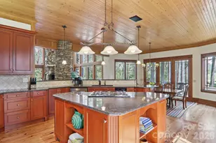 46 Mills Creek Dr, Lake Toxaway, NC 28747 - Photo 14