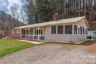 63 Memory Dr, Waynesville, NC 28786 - Photo 2