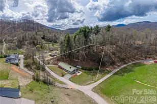 63 Memory Dr, Waynesville, NC 28786 - Photo 2