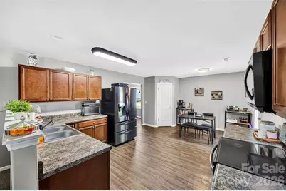 5045 Ashley Place Drive, Bessemer City, NC 28016 - Photo 10