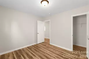 12427 Oakton Hunt Dr, Charlotte, NC 28262 - Photo 32