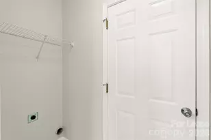 12427 Oakton Hunt Dr, Charlotte, NC 28262 - Photo 18