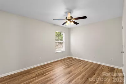 12427 Oakton Hunt Drive, Charlotte, NC 28262 - Photo 28