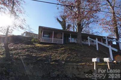 439 Arlington Circle NW, Lenoir, NC 28645 - Photo 2