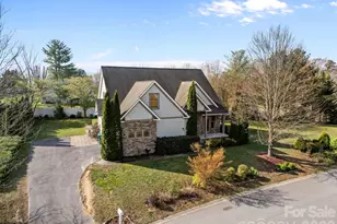 4 Amaretto Dr, Candler, NC 28715 - Photo 2