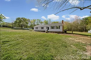 1235 Virginia Dare Dr, Rock Hill, SC 29730 - Photo 2