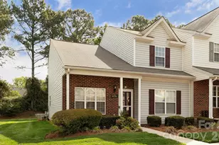 11751 Blue Tick Ct, Charlotte, NC 28269 - Photo 2