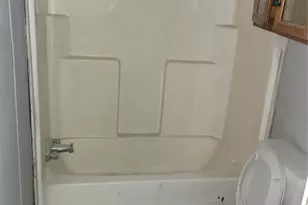 802 W 15th St, Newton, NC 28658 - Photo 4