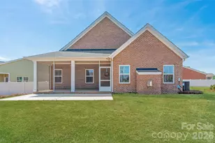 8400 Bretton Woods Dr, Charlotte, NC 28227 - Photo 4