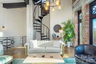 225 N Main St, Hendersonville, NC 28792 - Photo 8