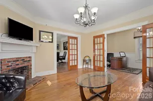 89 Walnut St, Waynesville, NC 28786 - Photo 4