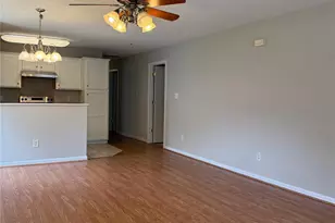 5009 Oak Pasture Ln, Charlotte, NC 28269 - Photo 4