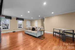 1315 Pear Dr, Conover, NC 28613 - Photo 4