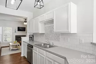 2005 Cramerton Village Dr, Cramerton, NC 28032 - Photo 10