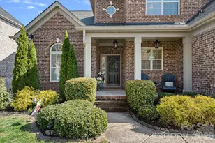 908 Five Leaf Ln, Waxhaw, NC 28173 - Photo 2