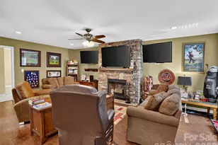 290 Sweetwater Hills Dr, Hendersonville, NC 28791 - Photo 32