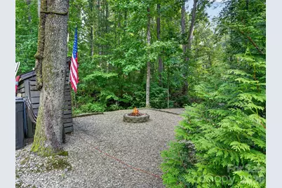 290 Sweetwater Hills Drive, Hendersonville, NC 28791 - Photo 38