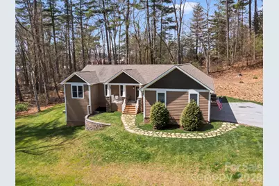 290 Sweetwater Hills Drive, Hendersonville, NC 28791 - Photo 4