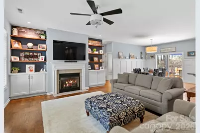 290 Sweetwater Hills Drive, Hendersonville, NC 28791 - Photo 8