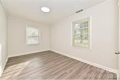 301 Seldon Drive, Charlotte, NC 28216 - Photo 12