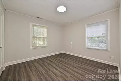 301 Seldon Drive, Charlotte, NC 28216 - Photo 16