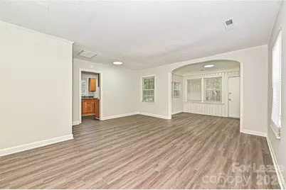 301 Seldon Drive, Charlotte, NC 28216 - Photo 2