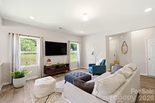 5914 River Mdw Ct, Charlotte, NC 28213 - Photo 12