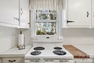 4728 Grasset Ave, Charlotte, NC 28269 - Photo 14