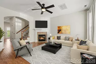 152 Charterhouse Ln, Fort Mill, SC 29715 - Photo 2